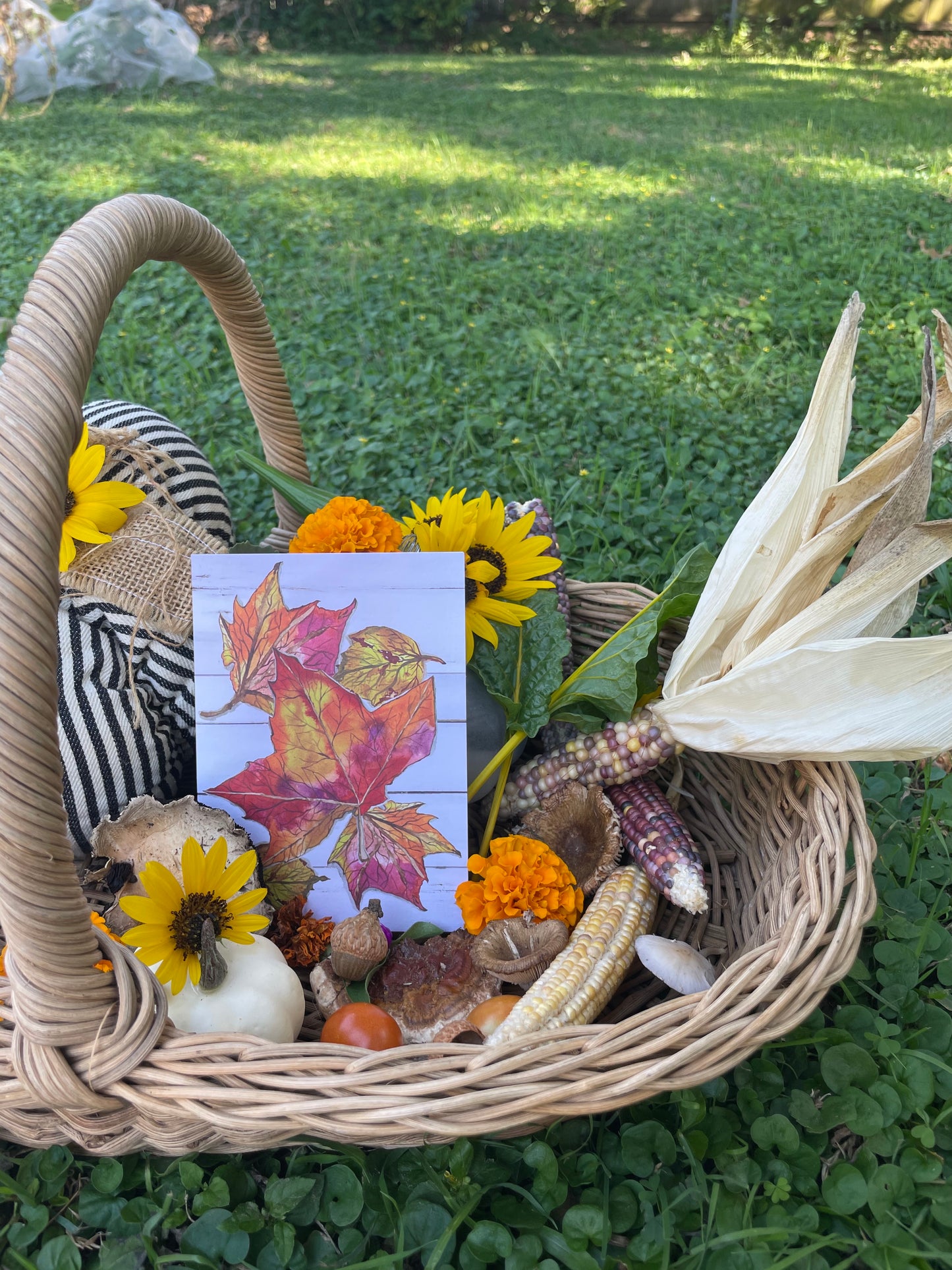 Autumn Crunch: Watercolor Leaf Greeting Card – Blank Inside for Fall Notes