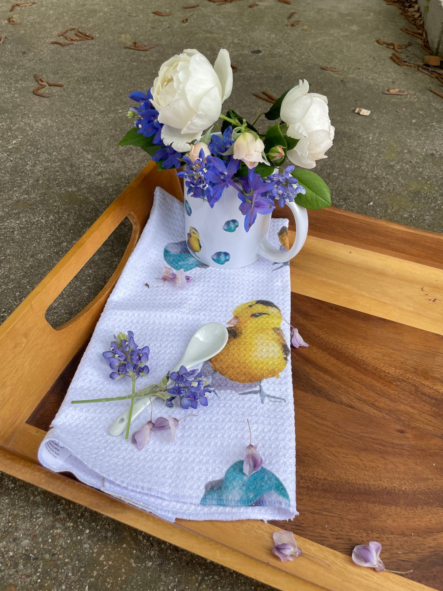 Maybelline Easter Egger kitchen towel